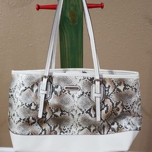 Shoulder  bag